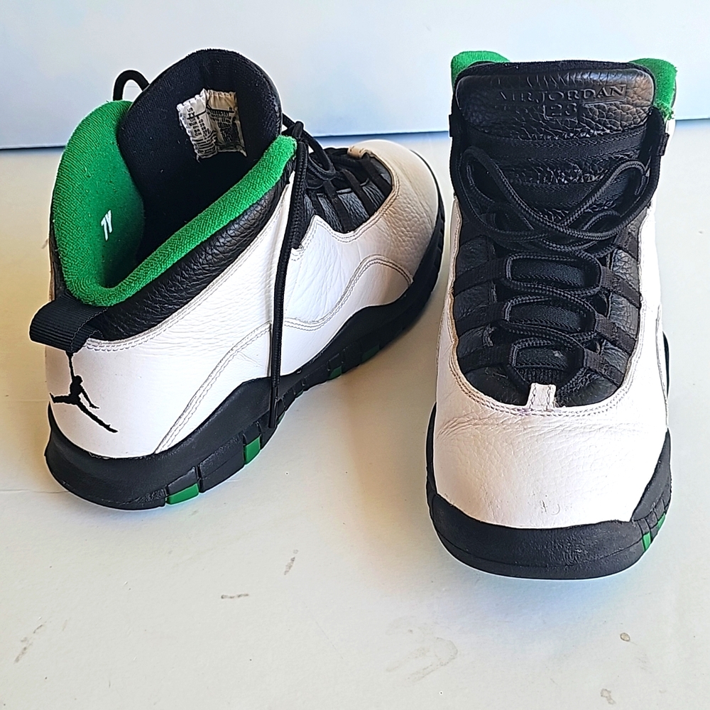 AIR JORDAN RETRO 10/ Size 7Y